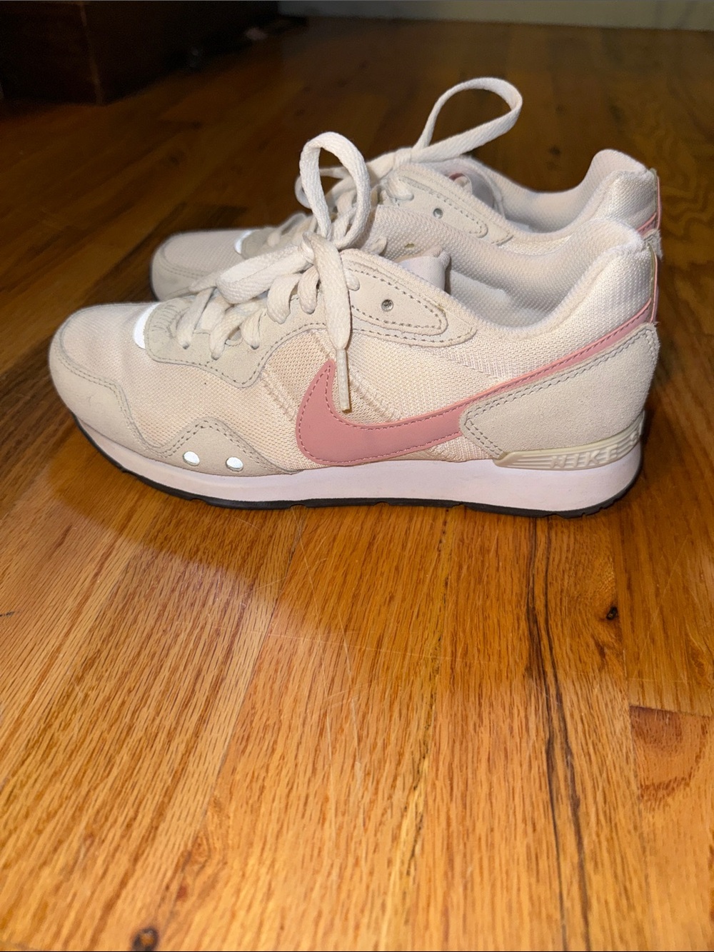 Nike Women's Venture Runners 
White Sneakers with Pale Pink Accents
